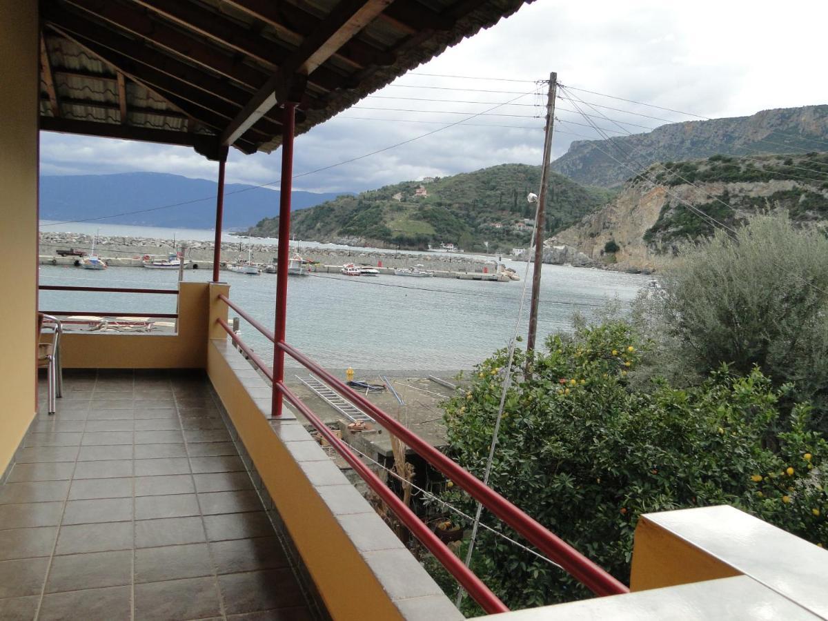 Porto Sabatiki Hotel Sampatiki Ngoại thất bức ảnh